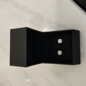 Sterling silver diamond earings